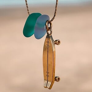 zeeglas Surfskate ketting goud