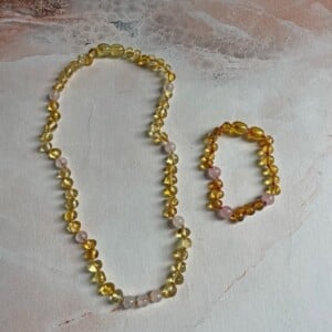 Barnsteen Ketting baby/peuter - Rozenkwarts