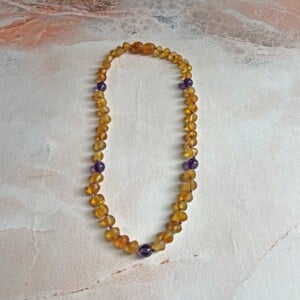 Barnsteen ketting baby Amethist (mat)  |  32cm
