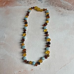 Barnsteen ketting peuters (mat) met Aquamarijn | 36cm