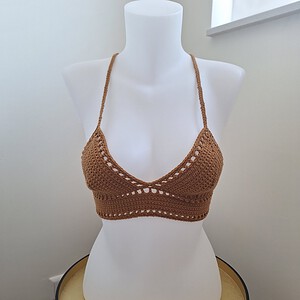 Gehaakt topje 'Boho top caramel'