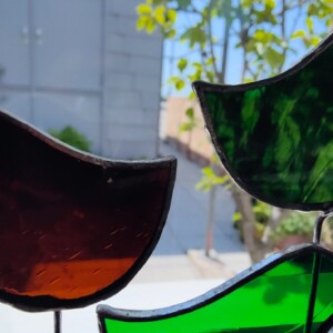"Vrolijke fluiters". Glas in lood/Tiffany  3 vogels per set. 2 sets. Interieur object. Uniek