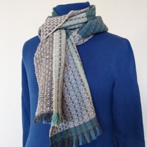 Ambachtelijk geweven blauwe shawl - 100% Merinowol