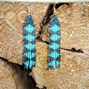Azure Diamond – kleine fringeoorbellen met miyuki kralen in blauwgroene tinten