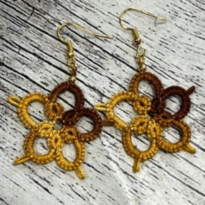 Bruine Oorbellen Tatting Bloem