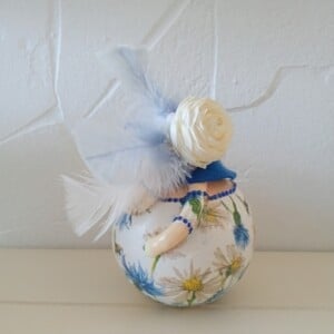 Extravagante dikke dame met een flamboyante flaphoed,14 cm,handgemaakt en uniek