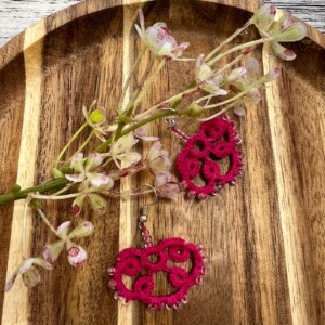 Fuchsia Tatting Oorbellen
