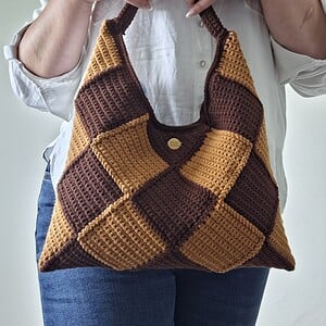 Gehaakte checker handtas 'Bruin en caramel'