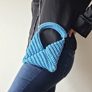 Gehaakte crossbody tas 'Tiffany blauw'