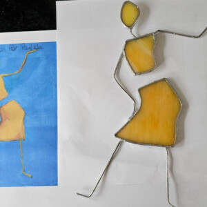 Gelbes Mädchen. Naar schilderij van J. Strieber. Glas in lood/ tiffany