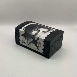 Handgedecoreerde houten sieradendoos ‘The Gaze’