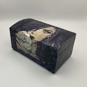 Handgedecoreerde houten sieradendoos ‘White Rose’