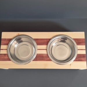 Handgemaakte houten Voederbakje Maat L (type2)