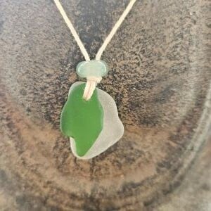 Ketting 021 2x zeeglas wit en groen, met aventurijn kraal