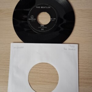 Kunst van vinyl: versierde LP 'Michelle'