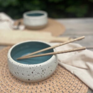 Ontbijtbowls / ramenbowls turquoise wit spikkel