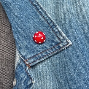 Paddenstoel pin voor tas of kleding