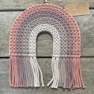 Regenboog wanddeco - roze