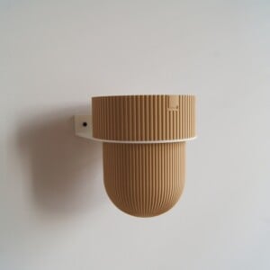 STERKSTAEL Flora S Eco Pot Dessert Sand - bloempothouder - kleur houder wit - kleur pot zandkleurig - inclusief bloempot ø12cm - poedercoating - staal