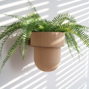 STERKSTAEL Flora S Eco Pot Dessert Sand - bloempothouder - kleur houder goud - kleur pot zandkleurig - inclusief bloempot ø12cm - poedercoating - staal