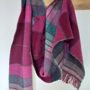 Veelkleurige shawl van merinowol - Vrolijk & Uniek