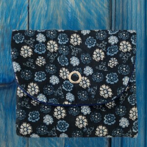 katoenen portemonnee - witte en blauwe bloemen