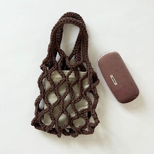 Gehaakte net bag - pecan bruin