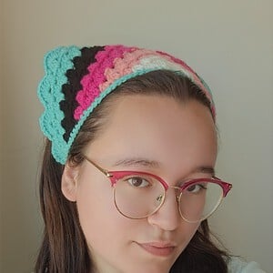 Gehaakte bandana 'Turquoise, zwart en knalroze'