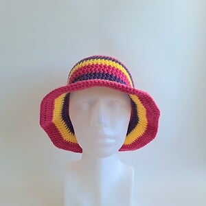 Gehaakte bucket hat | Geel, fuchsia en paars