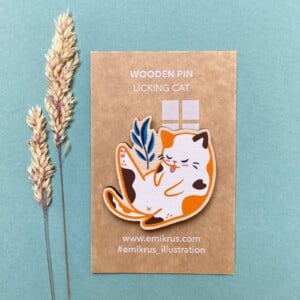 Licking Cat - Houten Pin Kat