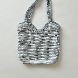 Striped crochet tote bag - Tijdloze Minimalistische Gehaakte Tas