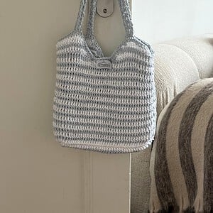 Striped crochet tote bag - Tijdloze Minimalistische Gehaakte Tas