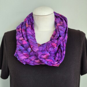 Tricot colsjaal (paars | Bold Feathers)