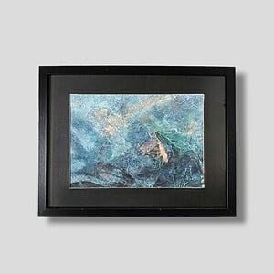 Abstract schilderij - ocean breeze - blauw goud met passe partout
