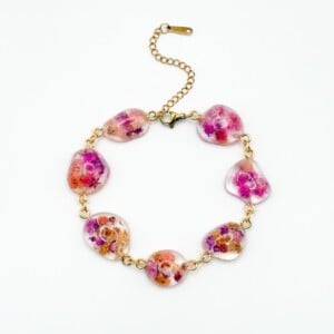 Armband met Stenen Gevuld met Echte Bloemen uit Utrecht (The Blossom Chapter)