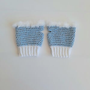 Gehaakte handschoenen - gehaakte vingerloze handschoenen | Lichtblauw en wit