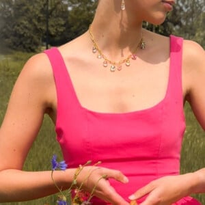 Kleurrijke Bedelketting met Bedels met Echte Bloemen uit Den Haag (Jardin d'Été)