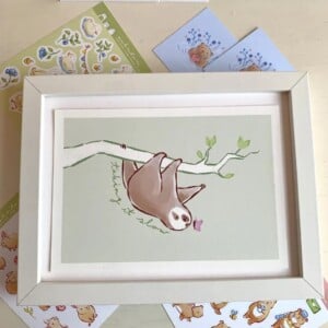 Luiaard Art Print (A5) – Schattige, Eco-vriendelijke Illustratie op Henneppapier