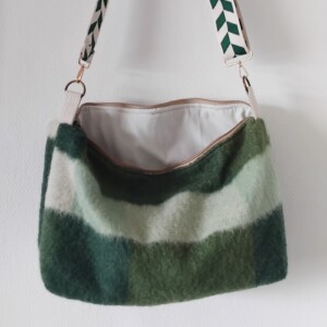 Unieke crossover tas – handgemaakt van vintage deken