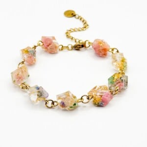 Armband met Kristalvormige Kralen Gevuld met Echte Bloemen uit Lissabon (Late Bloomers)
