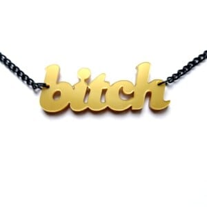 Bitch! naamketting (goud)