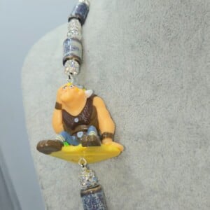 De Galliers ; Asterix & Obelix, een handgemaakte unieke ketting van vintage figuurtjes