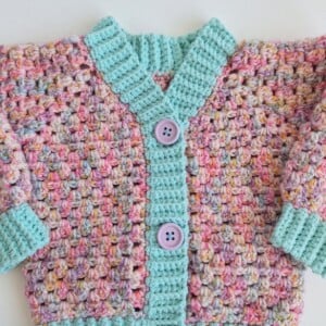 Gehaakt baby vestje | Mintgroen en lila gemêleerd