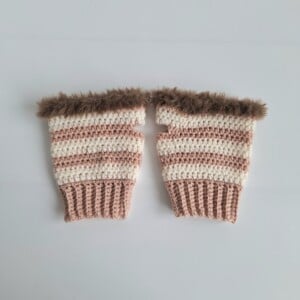 Gehaakte handschoenen - gehaakte vingerloze handschoenen | Poeder roze, crème en bruin