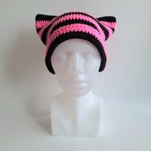 Gehaakte muts | Zwart en neon roze