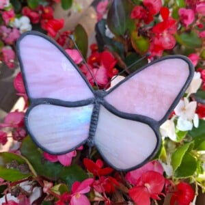 Glas in lood vlinder roze/wit