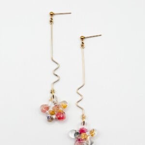 Lange Sierlijke Bloemlhanger Oorbellen met Echte Bloemen uit Lissabon (Late Bloomers)