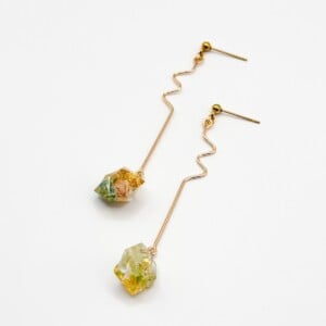 Lange Sierlijke Kristalhanger Oorbellen met Echte Bloemen uit Lissabon (Late Bloomers)