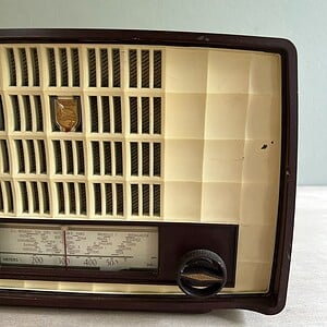 Vintage bluetooth wit radio Phillips uit 1956