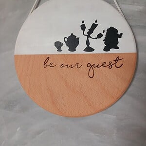 Be our guest – handbeschilder houten Disney wandbord Belle en het Beest